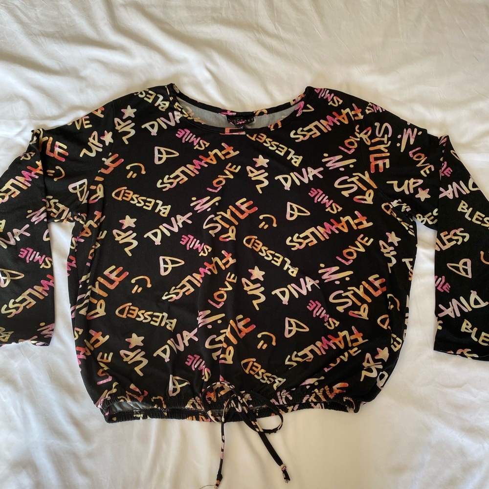 Discreet Colorful Graphic Print Long Sleeve Top size XL